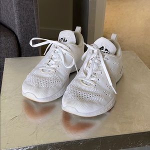 APL Women’s Propelium